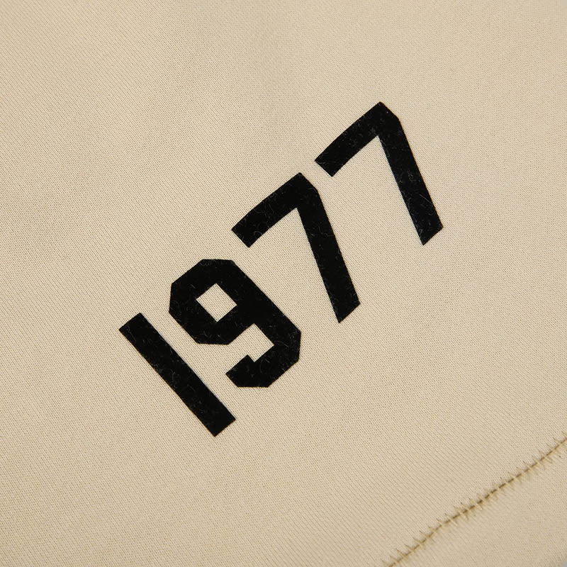Fear of God 1977 Digital Print Shorts – Camel