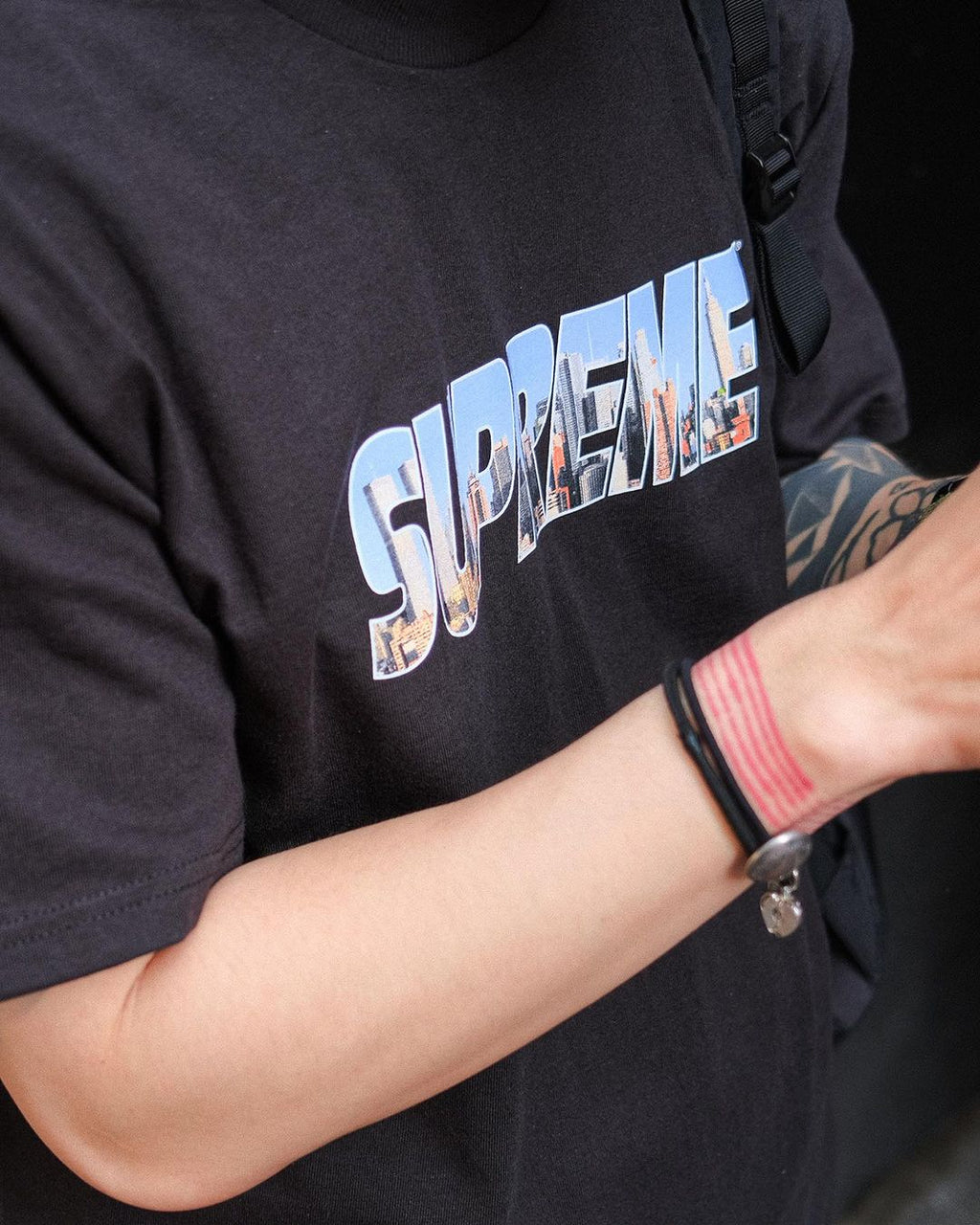 Supreme FW23 Week 1 Gotham Tee — Black / White