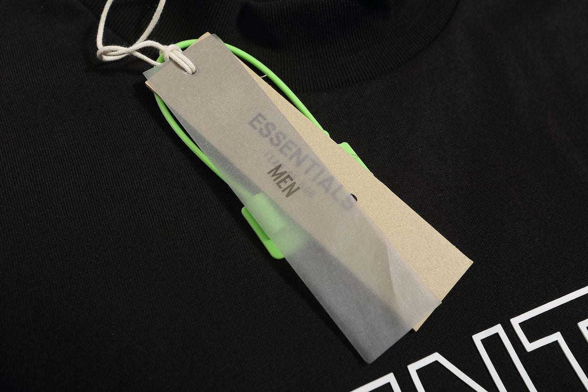 Fear of God ESSENTIALS T-Shirt – Black / White