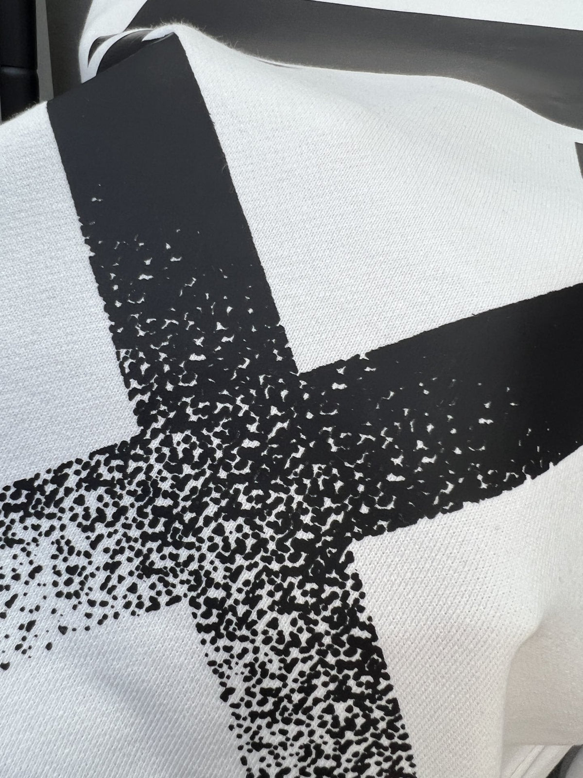 Off-White Dégradé Arrows Crewneck Sweatshirt