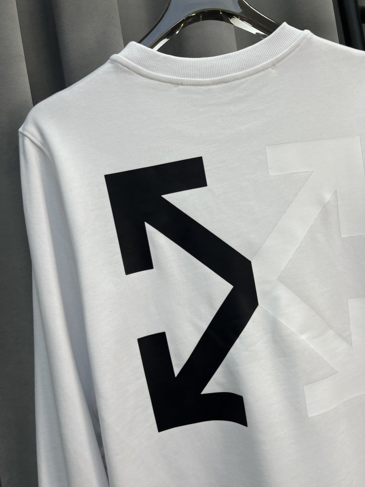 Off-White OW Logo Graphic Crewneck Pullover Sweatshirt — White & Black