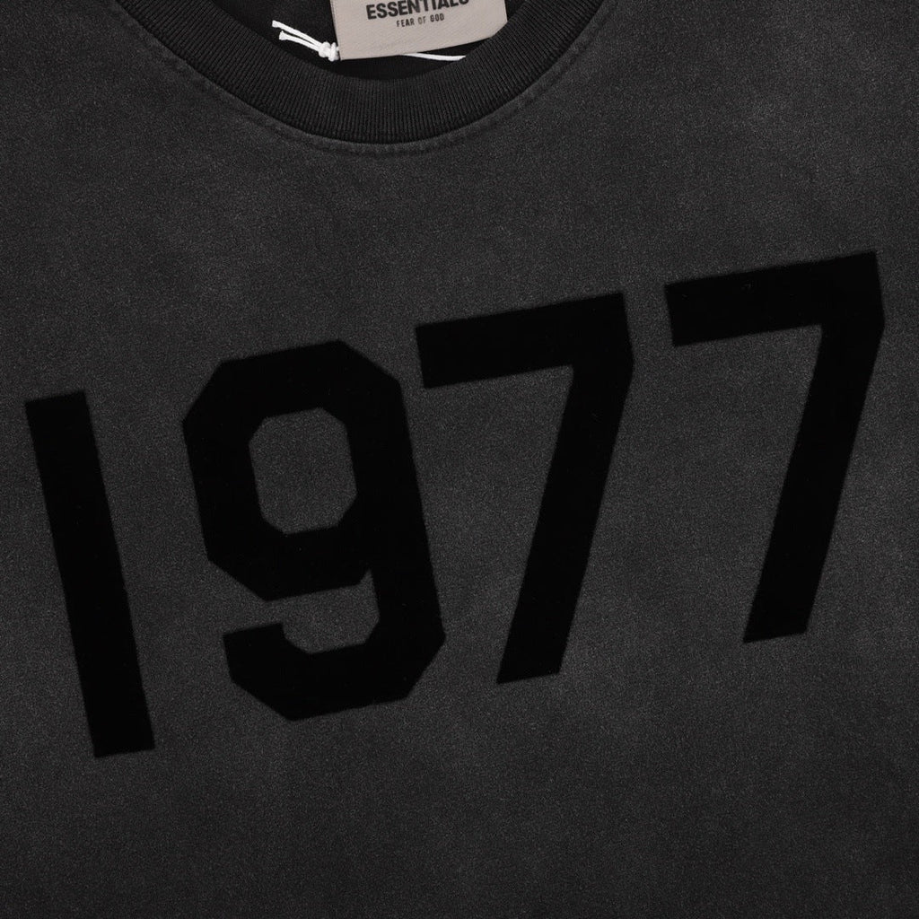 Fear of God Essentials T-Shirt – Black