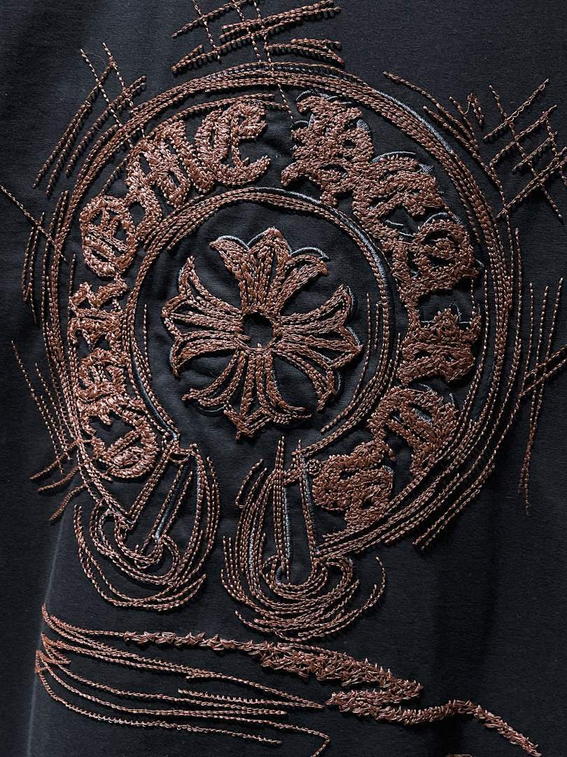 Chrome Hearts Crystal Beaded Horseshoe Cross Embroidered Tee – Black