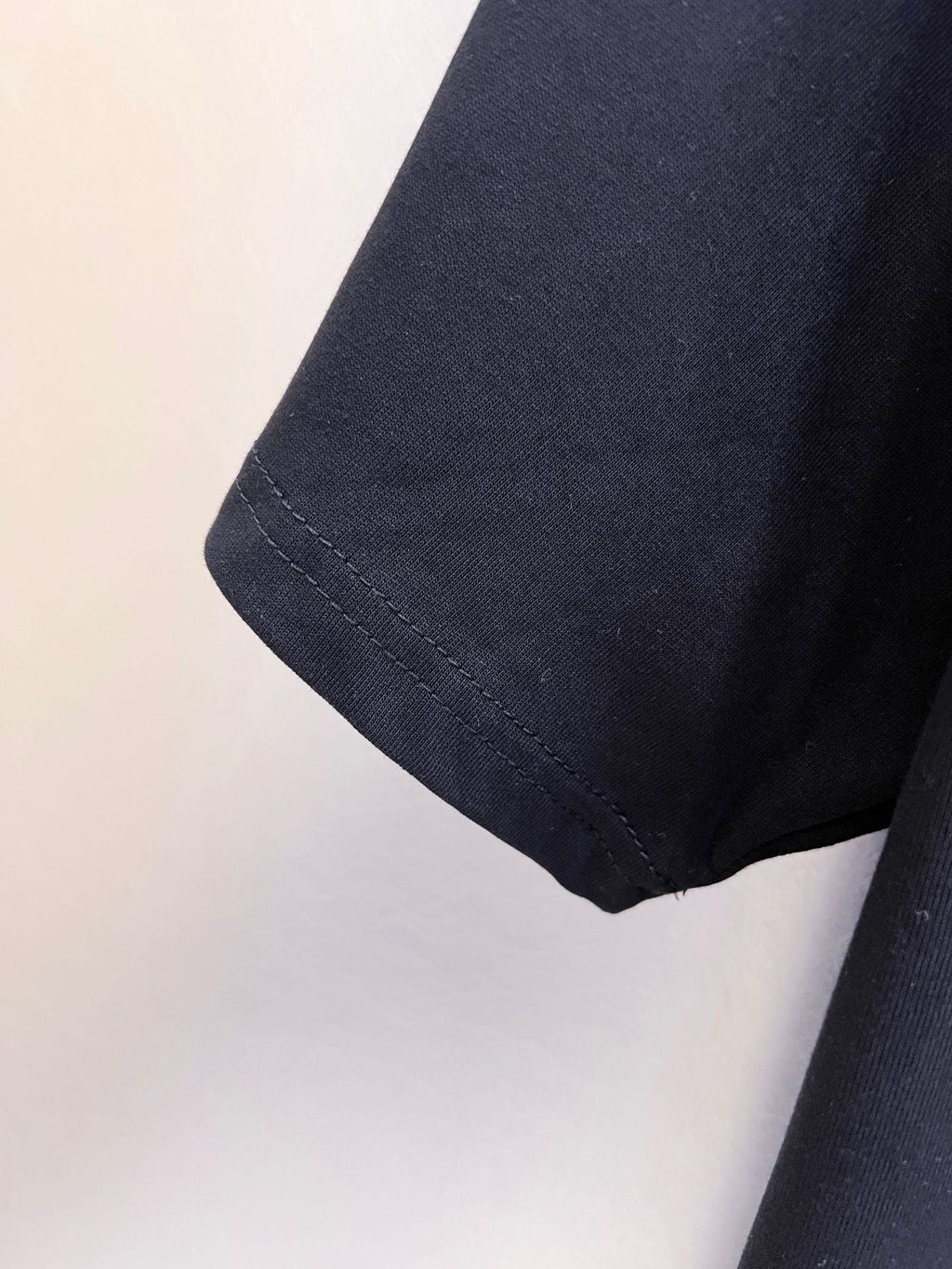 Off-White Arrow Print T-Shirt — Grey / White / Black