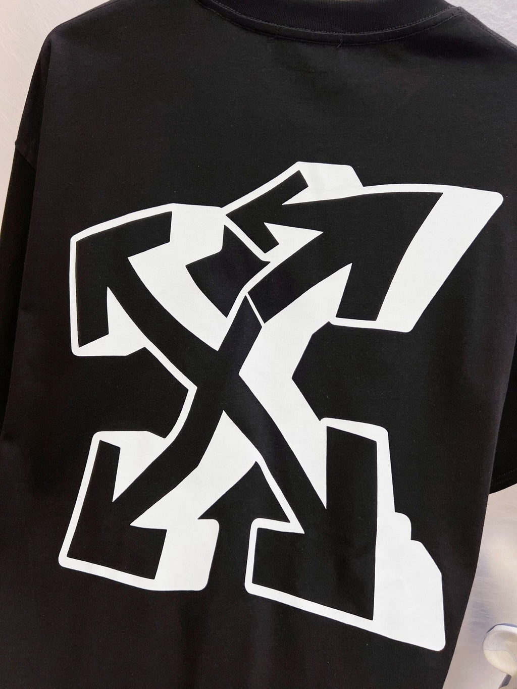 Off-White Arrow Print T-Shirt — Grey / White / Black