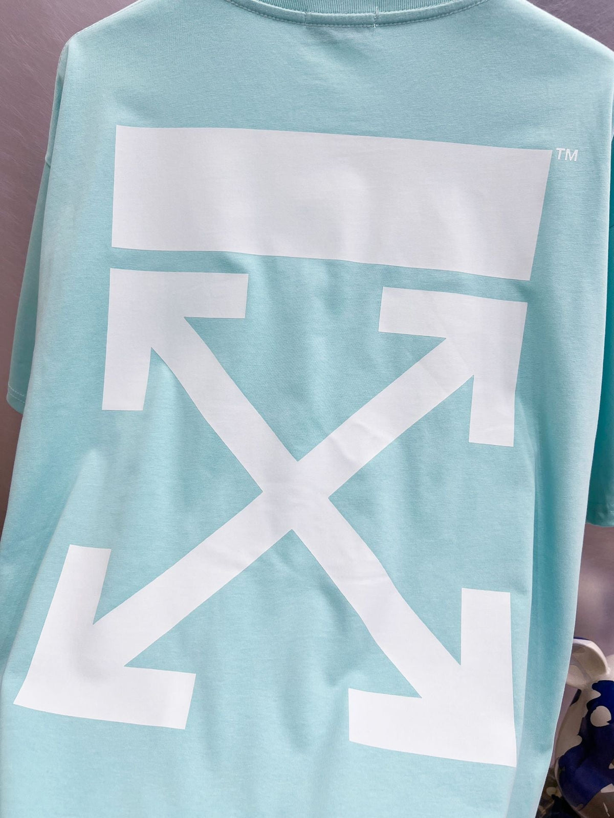 Off-White Arrow Print T-Shirt — White / Black / Cyan