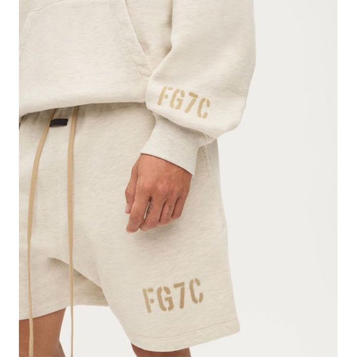 Fear of God Essentials 7C Shorts – Light Gray / Black