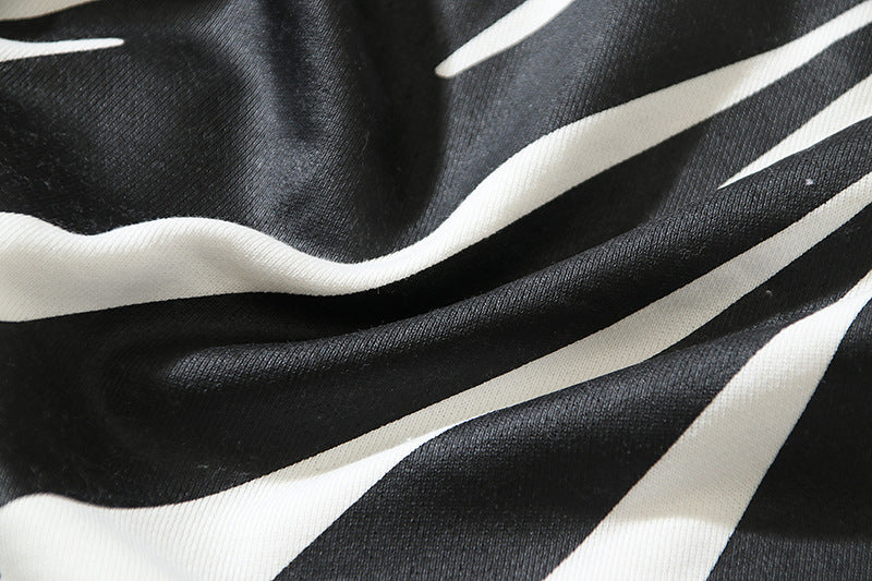 Off-White Wavy Arrows Pattern Crewneck Sweatshirt