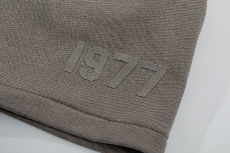 Fear of God Essentials Shorts – Milky White / Gray
