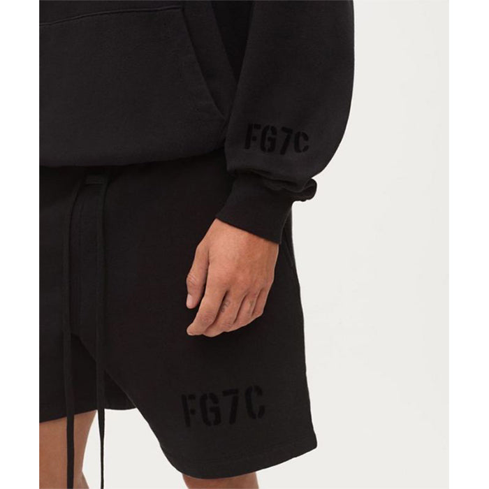Fear of God Essentials 7C Shorts – Light Gray / Black