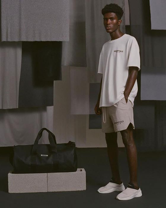 Fear of God Essentials 3M Reflective Shorts – Black / Grey