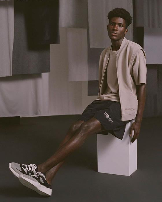 Fear of God Essentials 3M Reflective Shorts – Black / Grey