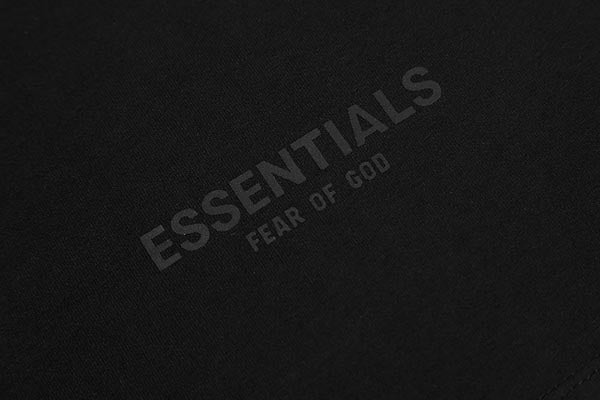 Fear of God Essentials Long Sleeve Tee – Black / White